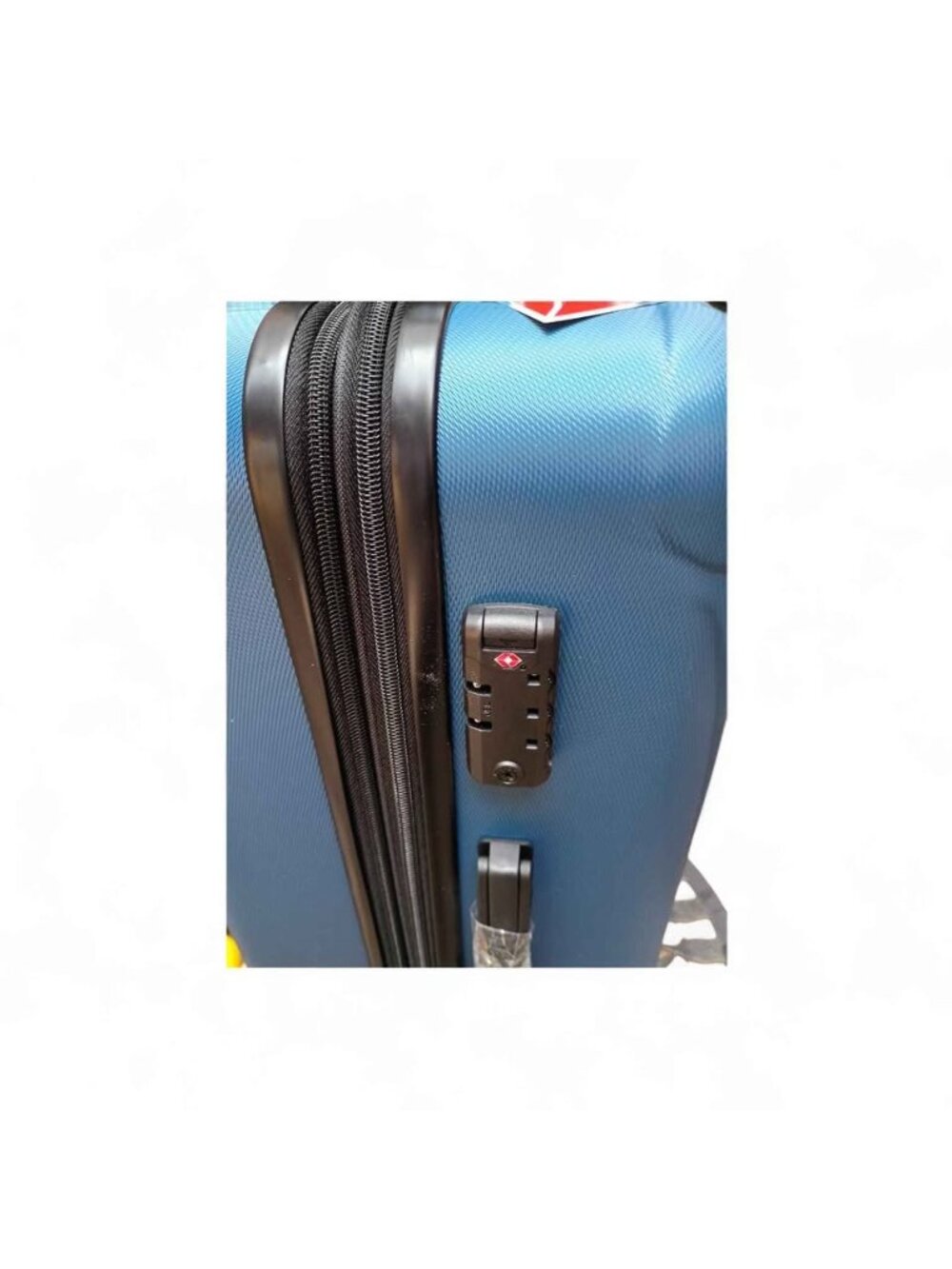 New Expandable Carry-on Hardside luggage - Picture 4 of 5
